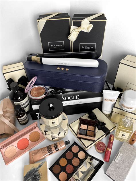 holiday beauty gifts|best beauty christmas gifts.